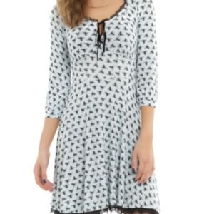 Hot Topic Dresses - MISS PEREGRINE'S Bee Print Dress - Hot Topic - M Hot Topic Dresses - MISS PEREGRINE'S Bee Print Dress - Hot Topic - M